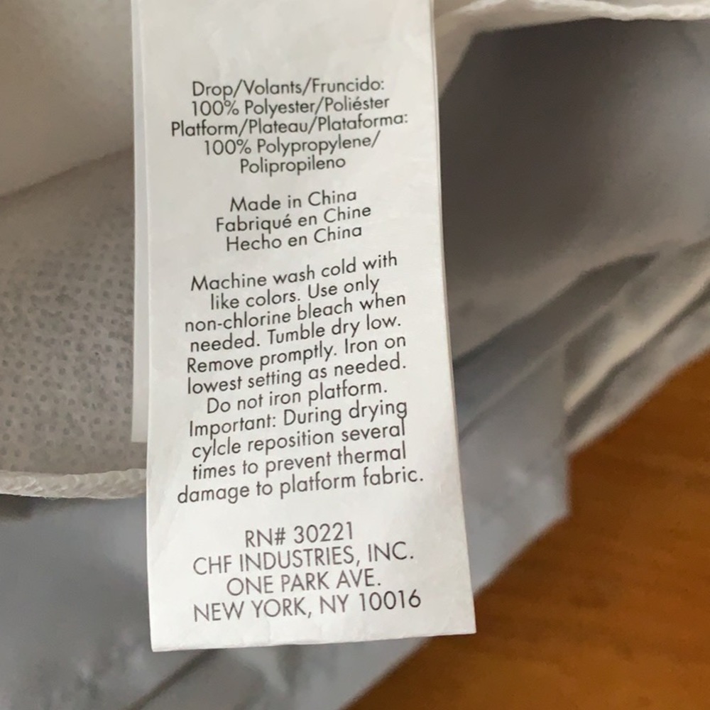 Bedskirt California King Brand New Gray Blue NWOT - Picture 3 of 4